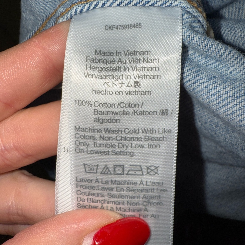 Madewell Boston Cherry‎ Embroidered Denim Shirt Medium Button Up Cotton Top - Picture 3 of 9